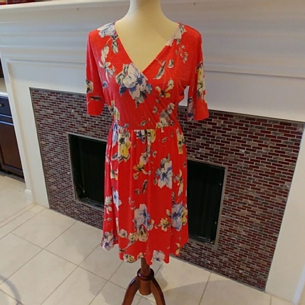 CORAL FLORAL DRESS🌸NWOT🌸